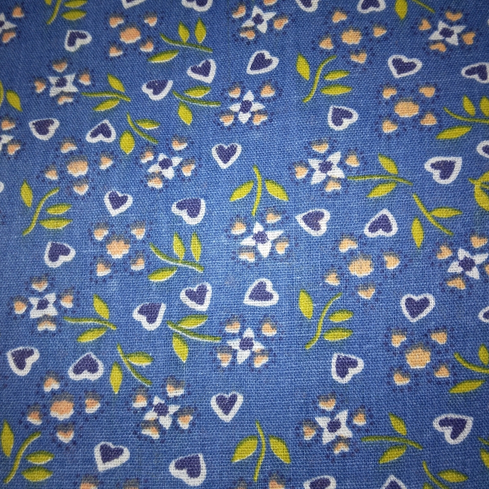 FABRIC Vintage Cotton sprigs & hearts on blue, 5 yards x 36 inches, 1974 - Picture 6 of 9